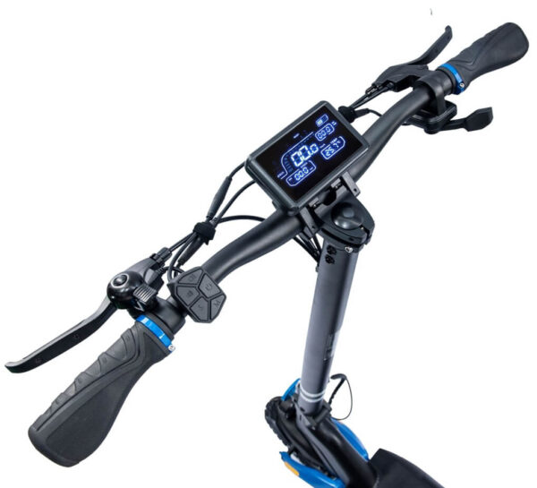 egoni-elektricni-skiro-s22-zaslon